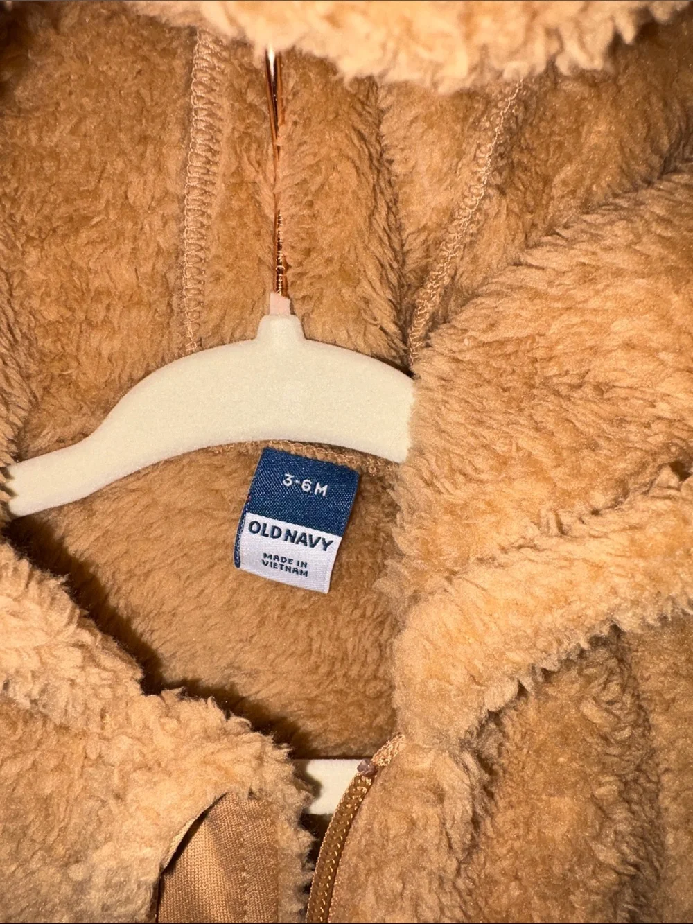 Old Navy Teddy Bear Hooded Footie in Tan size 3/6 months